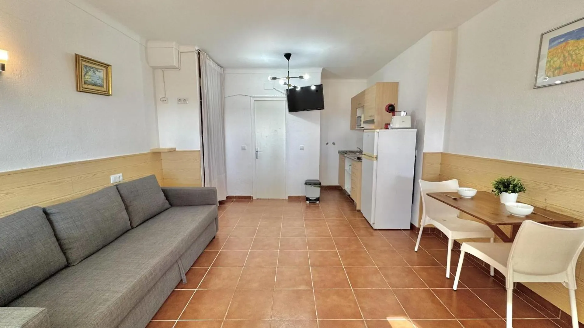 Apartment Almadrague Studio 20 Roses Spain